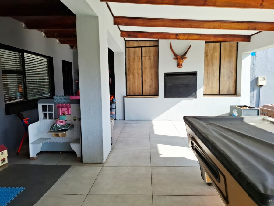 Commercial Property for Sale in Roodewal Free State